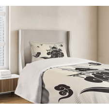 Pouff Figure and Pavilion Bedspread Set