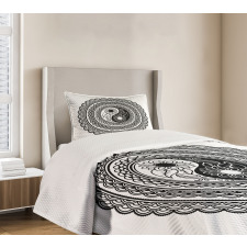 Yin Yang Bedspread Set