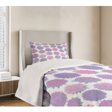 Detailed Flower Pattern Bedspread Set