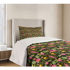 Exotic Flowers Feathers Bedspread Set