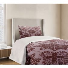 Swirled Classical Motif Bedspread Set