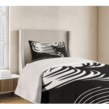 Monochrome Twister Design Bedspread Set