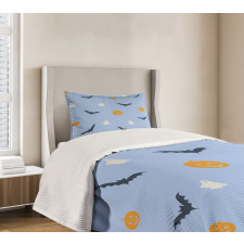 Pumpkins and the Flying Bats Bedspread Set