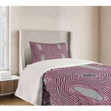 Hypnotizing Striped Motif Bedspread Set