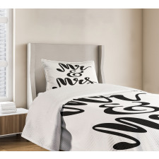 Hand Lettering Pattern Bedspread Set