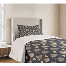 Abstract Owls and Crescent Bedspread Set