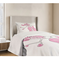 Simple Hand-drawn Flowers Bedspread Set