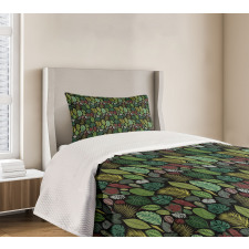 Variety of Vintage Leaves Bedspread Set