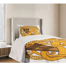 Drinking Horn and Woven Motif Bedspread Set