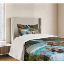 Natural Spring Falls Stream Bedspread Set