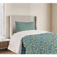 Exotic Tomtits Animal Pattern Bedspread Set