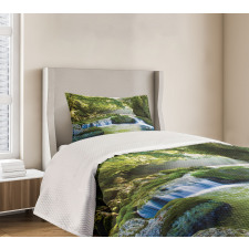 Foliage Misty Mountains Bedspread Set