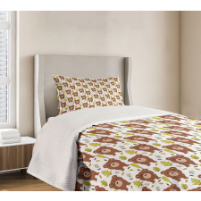 Bear and Leaves Bedspread Set