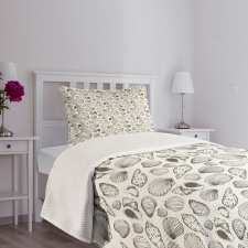 Sketch Seashells Bedspread Set