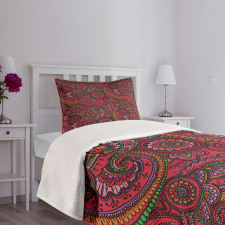 Traditional Art Bedspread Set