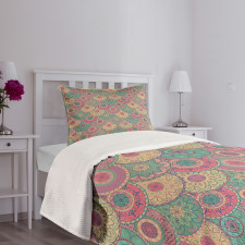 Classic Circular Shape Bedspread Set