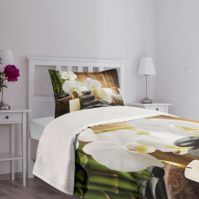 Stones Flowers Bedspread Set