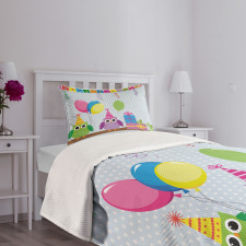 Cartoon Owl at Party Bedspread Set