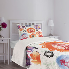 Women Meditating Lotus Bedspread Set