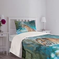 Feline Animal in Pond Bedspread Set