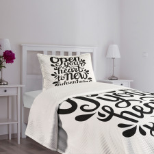 60s Inspired Design Bedspread Set