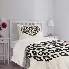 Heart Shaped Leopard Skin Bedspread Set