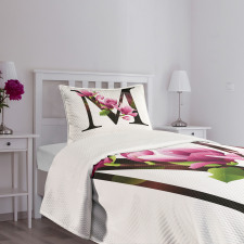 M with Magnolia Floral Bedspread Set