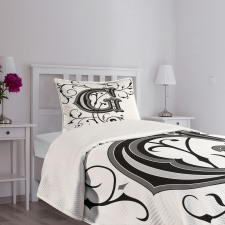 G Font Bedspread Set