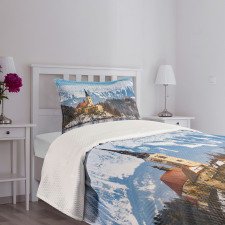 Lake Scene Illustration Bedspread Set