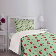 Polka Dots with Insect Bedspread Set