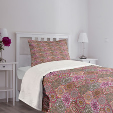 Nature Inspired Curvy Bedspread Set