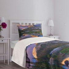 Idyllic Peak Bedspread Set