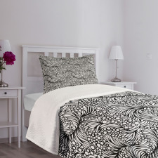 Shapes and Dots Bedspread Set