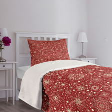 Filigree Style Snowflakes Bedspread Set