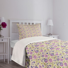 Pale Toned Pattern Bedspread Set