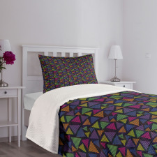 Striped Triangle Shapes Bedspread Set