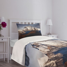 Panoramic Dhaulagiri Bedspread Set