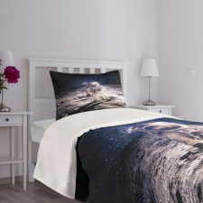 Astronaut on the Moon Bedspread Set