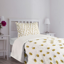 Simple Doodle Flying Bee Bedspread Set