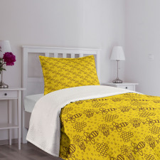 Contour Petals Bees Combs Bedspread Set