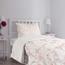 Falling Magnolia Pattern Bedspread Set
