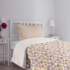 Graphic Tulip and Daisy Bedspread Set