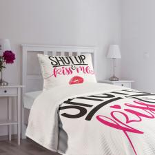 Lipstick Stain Lettering Bedspread Set