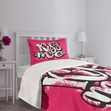 Modern Calligraphy Bedspread Set