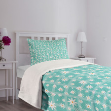 Cartoon Petals on Grid Bedspread Set