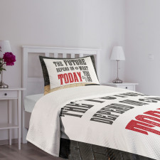 Wise Words Grungy Style Bedspread Set