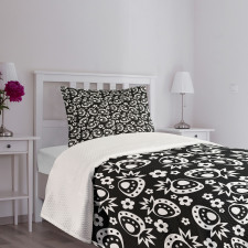 Monochrome Graphic Bedspread Set