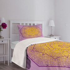 Oriental Heptagon Motif Bedspread Set