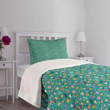 Funny Forest Birds Flowers Bedspread Set