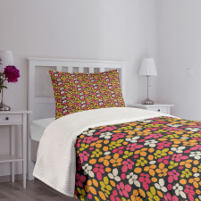 Colorful Silhouette Leaves Bedspread Set